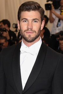 Austin Stowell