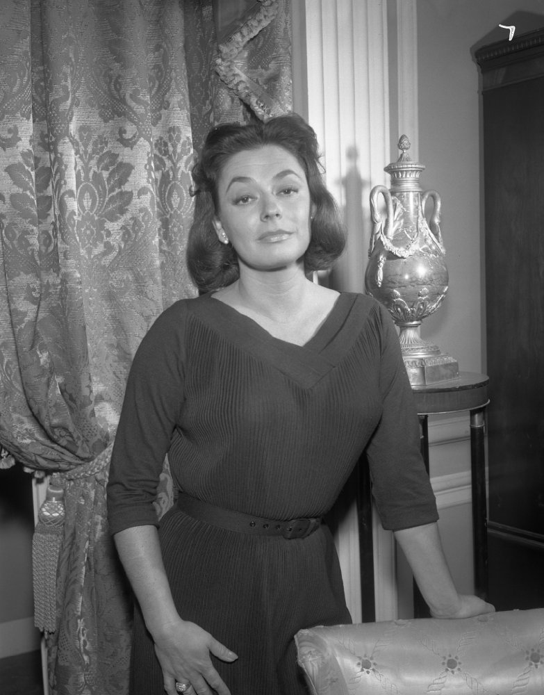 Ruth Roman