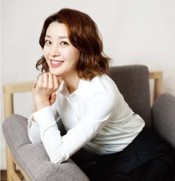 Ah-Hyeon Lee