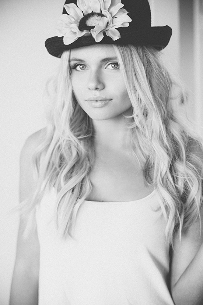 Alli Simpson